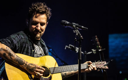 Frank Turner: Life Off The Road